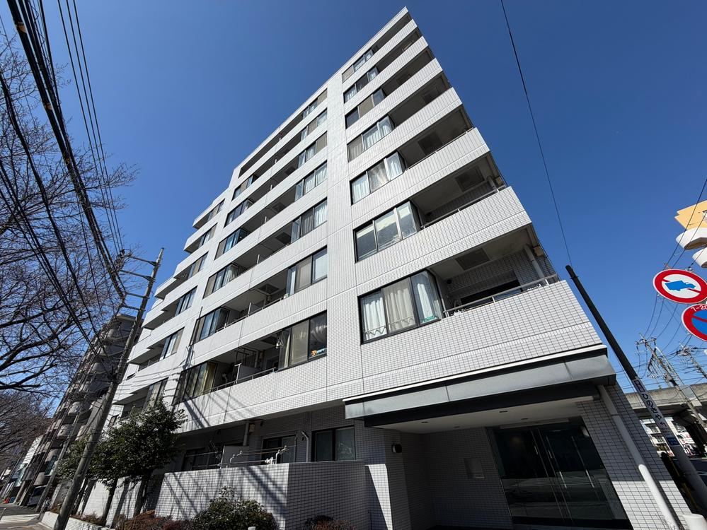 2LDK apartment in Nerima Ward, Tokyo - Photo 1