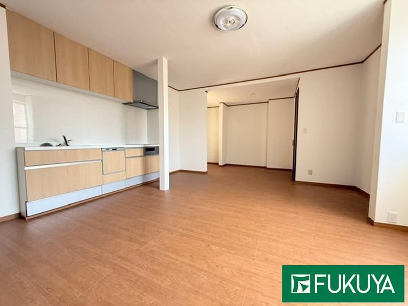 2LDK house in Ino Ward, Osaka - Photo 1