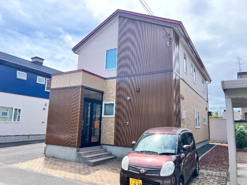4LDK house in Kita Ward, Sapporo, Hokkaido - Photo 1