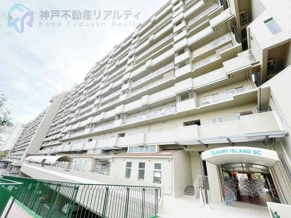 3LDK apartment in Chuo Ward, Kobe, Hyogo - Photo 1