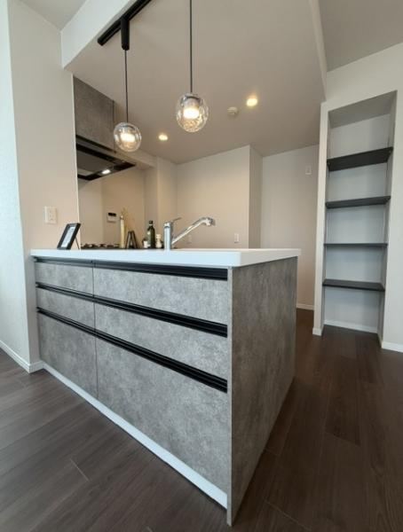 4LDK+S apartment in Minami Ward, Nagoya, Aichi - Photo 1