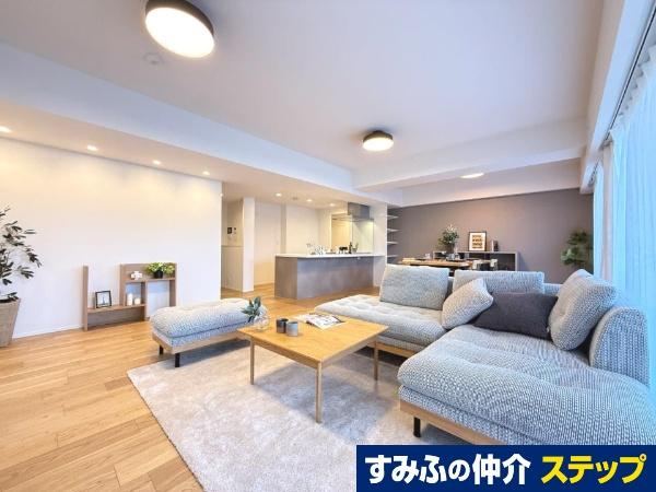 4LDK apartment in Hachioji, Tokyo - Photo 1
