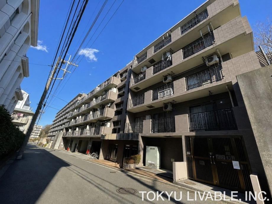 2LDK apartment in Aoba Ward, Yokohama, Kanagawa - Photo 1
