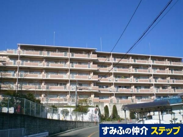 3LDK apartment in Ikoma, Nara - Photo 1