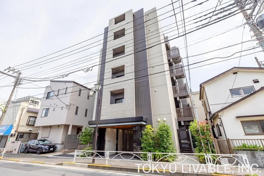 1LDK apartment in Setagaya Ward, Tokyo - Photo 1