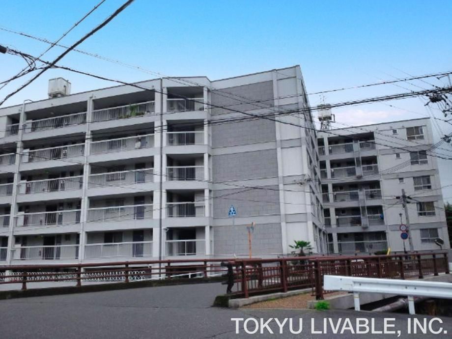 1LDK apartment in Takarazuka, Hyogo - Photo 1