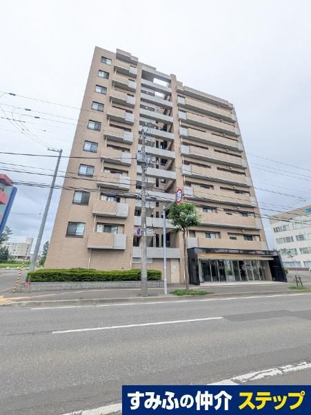 3LDK apartment in Shiroishi Ward, Sapporo, Hokkaido - Photo 1