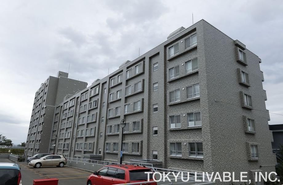 3LDK apartment in Nishi Ward, Sapporo, Hokkaido - Photo 1