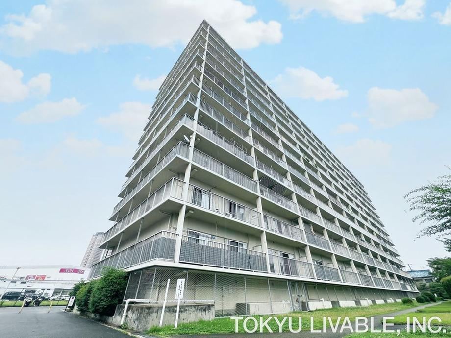 3LDK apartment in Moriguchi, Osaka - Photo 1