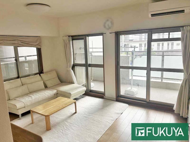 2LDK+S apartment in Yodogawa Ward, Osaka - Photo 1