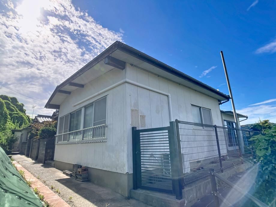 4LDK house in Shimonoseki, Yamaguchi - Photo 1