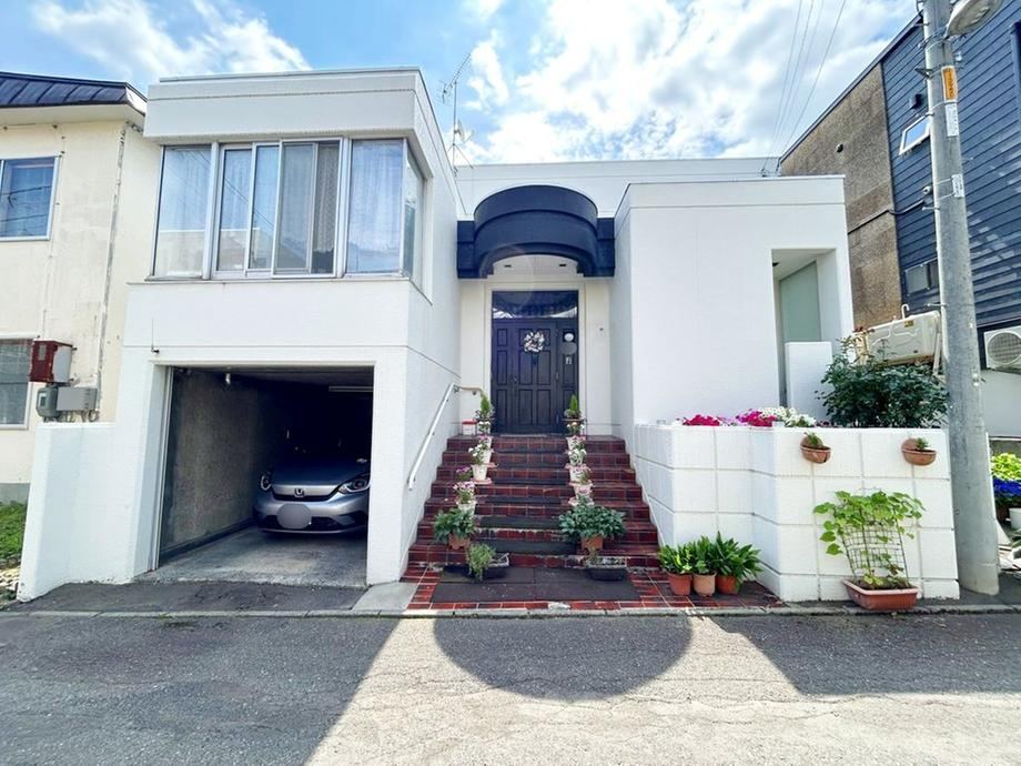 4LDK house in Chuo Ward, Sapporo, Hokkaido - Photo 1