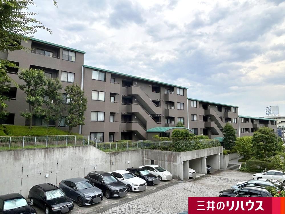 3LDK apartment in Setagaya Ward, Tokyo - Photo 1