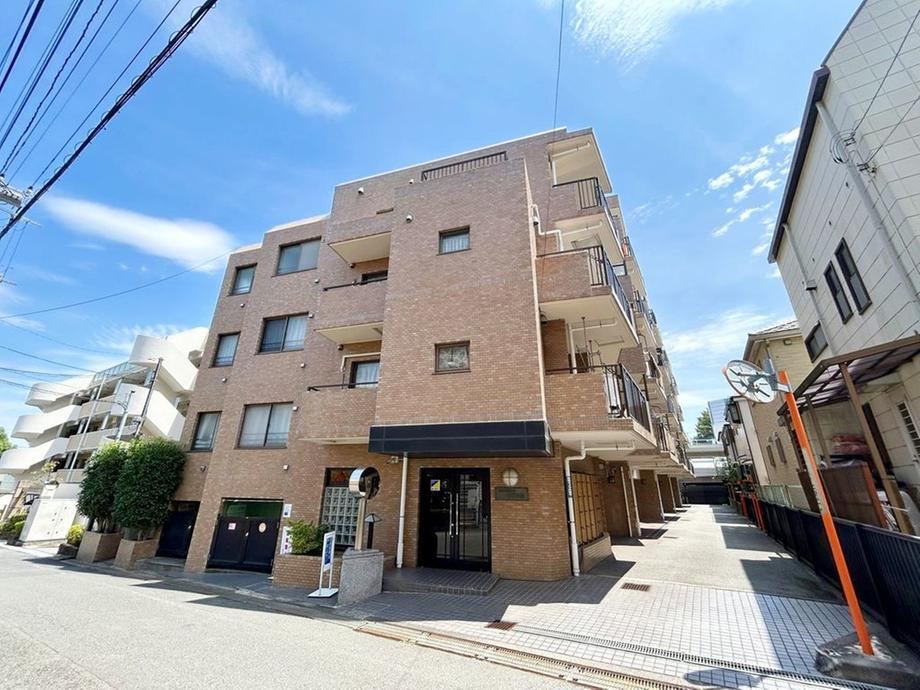 3LDK apartment in Hachioji, Tokyo - Photo 1