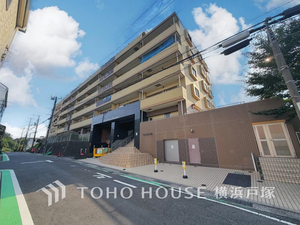 3LDK apartment in Yokosuka, Kanagawa - Photo 1