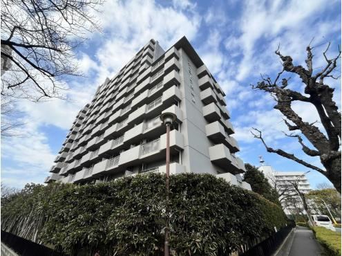 4LDK+S apartment in Ota Ward, Tokyo - Photo 1