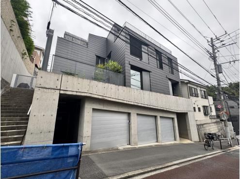 1LDK+2S apartment in Bunkyo Ward, Tokyo - Photo 1