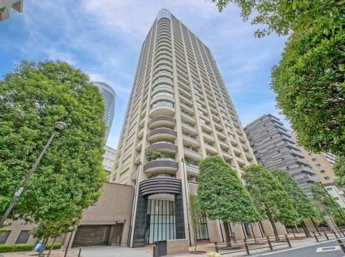 1LDK apartment in Minato Ward, Tokyo - Photo 1