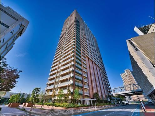 3LDK apartment in Minato Ward, Tokyo - Photo 1