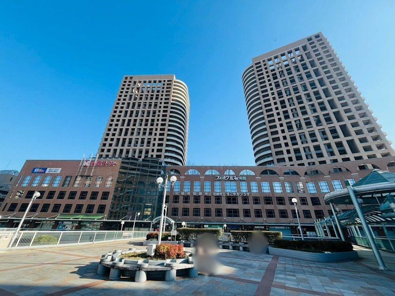 3LDK apartment in Amagasaki, Hyogo - Photo 1