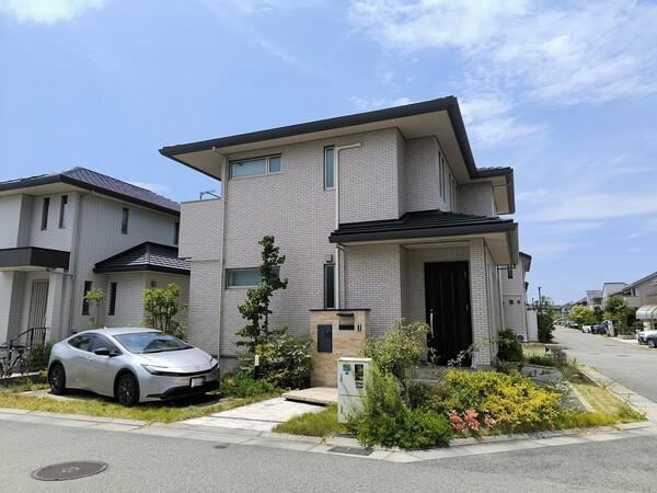 5LDK house in Ashiya, Hyogo - Photo 1
