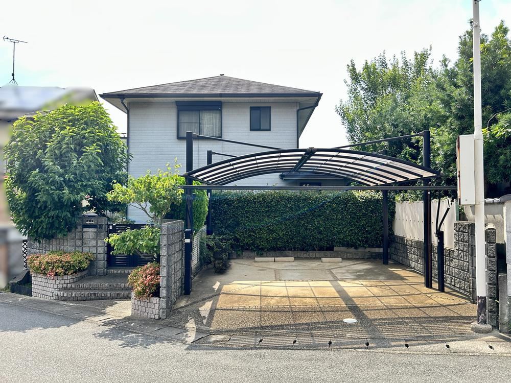 4LDK+S house in Yamashina Ward, Kyoto - Photo 1