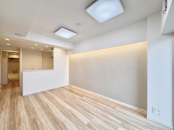 2LDK+S apartment in Katsushika Ward, Tokyo - Photo 1