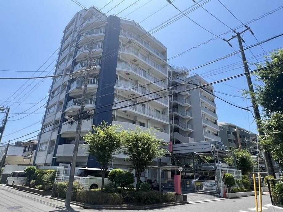 4LDK+S apartment in Edogawa Ward, Tokyo - Photo 1
