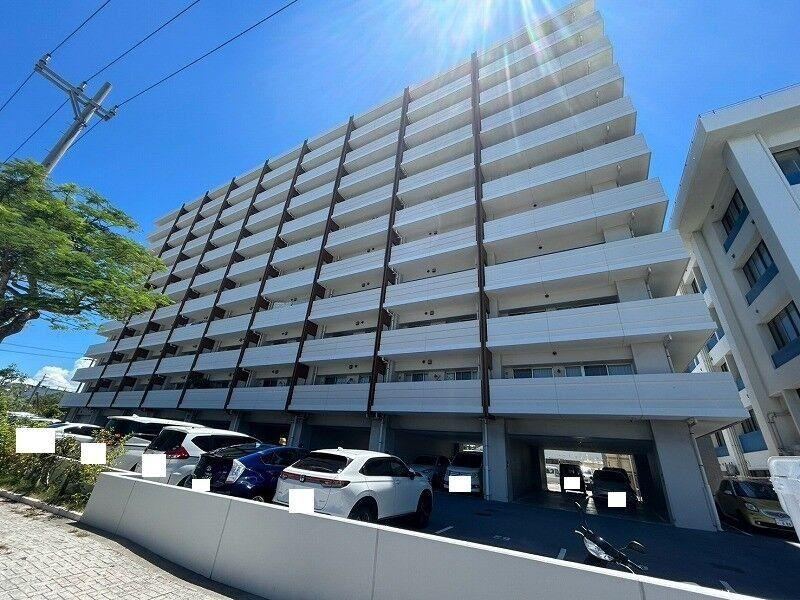 3LDK apartment in Urasoe, Okinawa - Photo 1