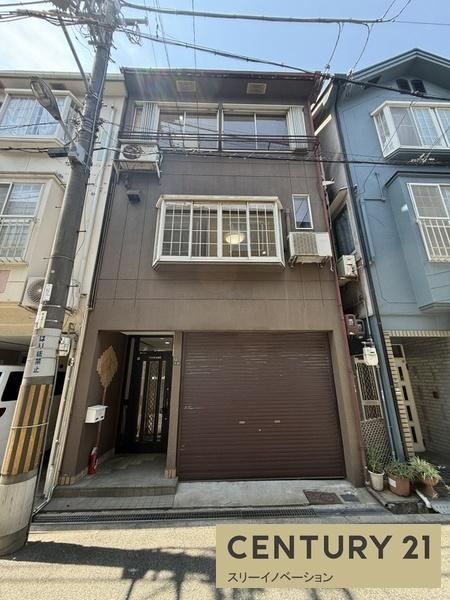 4LDK house in Taisho Ward, Osaka - Photo 1