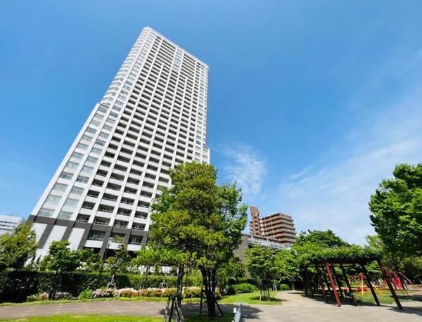 1LDK apartment in Minato Ward, Tokyo - Photo 1