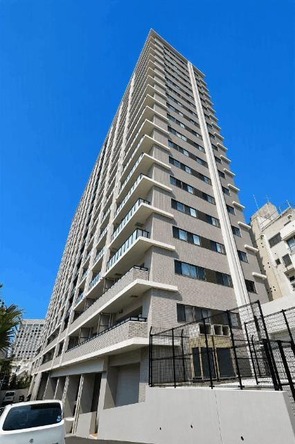 3LDK apartment in Naha, Okinawa - Photo 1