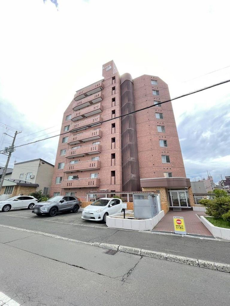 3LDK apartment in Chuo Ward, Sapporo, Hokkaido - Photo 1
