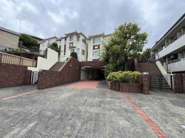 3LDK apartment in Machida, Tokyo - Photo 1