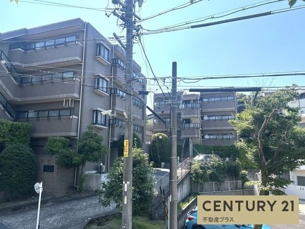 3LDK apartment in Showa Ward, Nagoya, Aichi - Photo 1