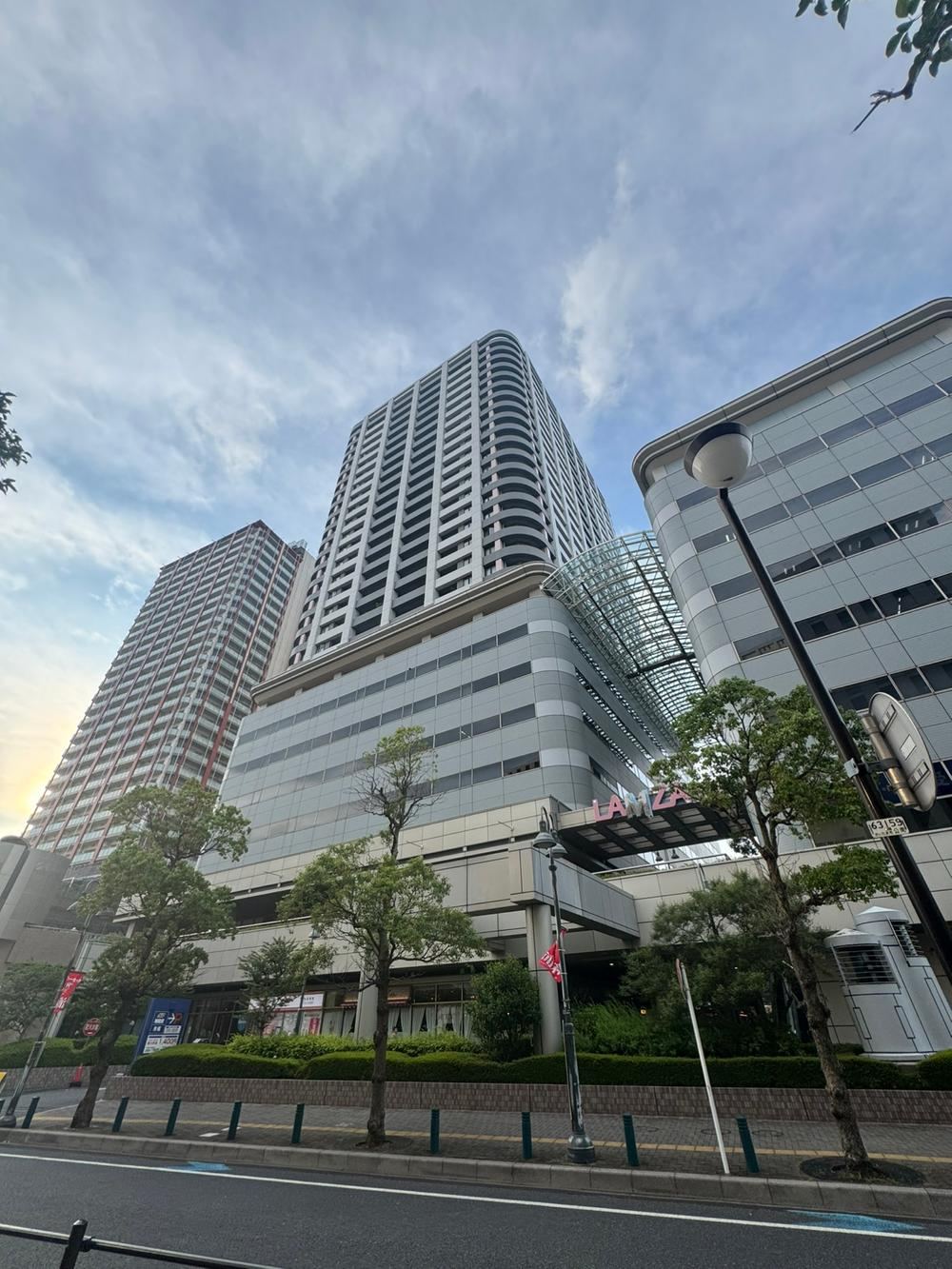 3LDK apartment in Minami Ward, Saitama - Photo 1