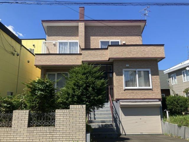 4LDK house in Ebetsu, Hokkaido - Photo 1