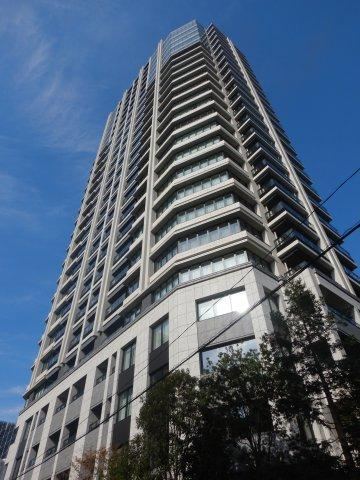 2LDK apartment in Shibuya Ward, Tokyo - Photo 1