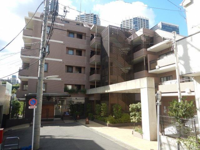 3LDK apartment in Shinagawa Ward, Tokyo - Photo 1