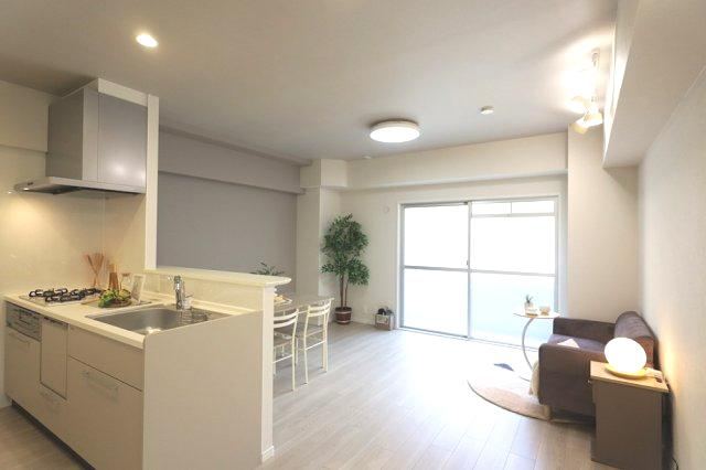 1LDK+S apartment in Hyogo Ward, Kobe, Hyogo - Photo 1
