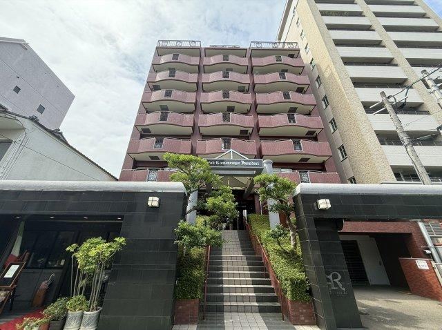 4LDK apartment in Chuo Ward, Fukuoka - Photo 1