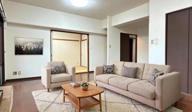 2LDK apartment in Kanazawa, Ishikawa - Photo 1