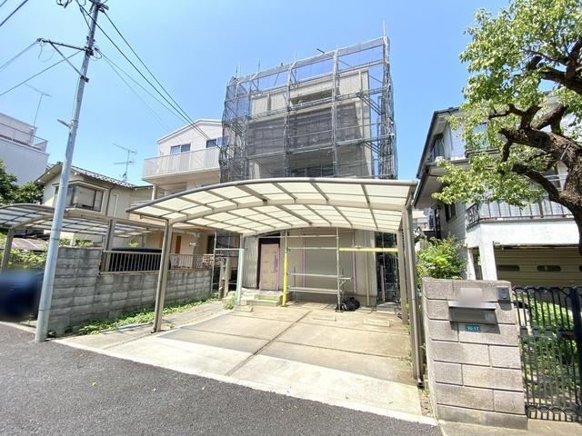 4LDK+S house in Urawa Ward, Saitama - Photo 1