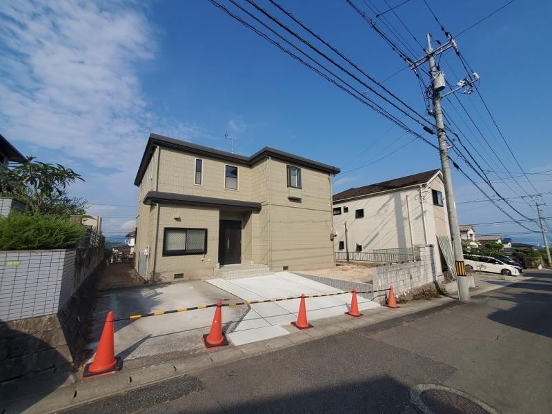 4LDK house in Saeki Ward, Hiroshima - Photo 1