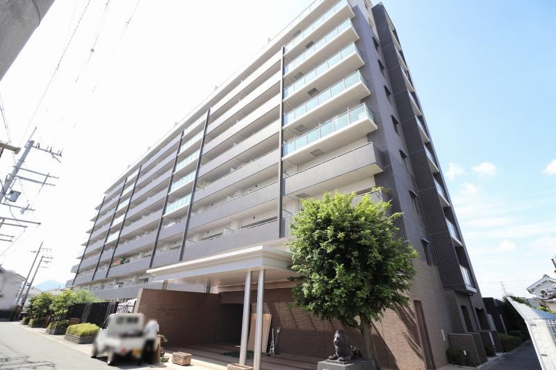 4LDK apartment in Yamatotakada, Nara - Photo 1