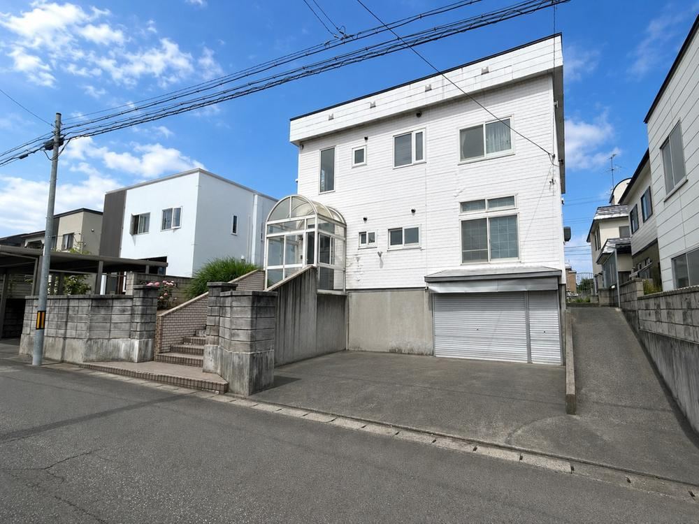 6LDK house in Aomori, Aomori - Photo 1