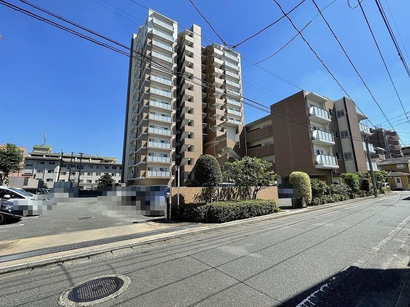 3LDK apartment in Onojo, Fukuoka - Photo 1