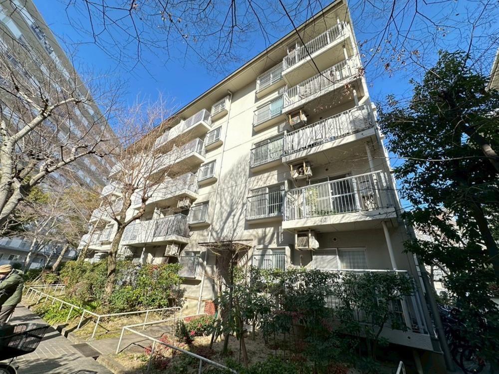 3LDK apartment in Miyakojima Ward, Osaka - Photo 1