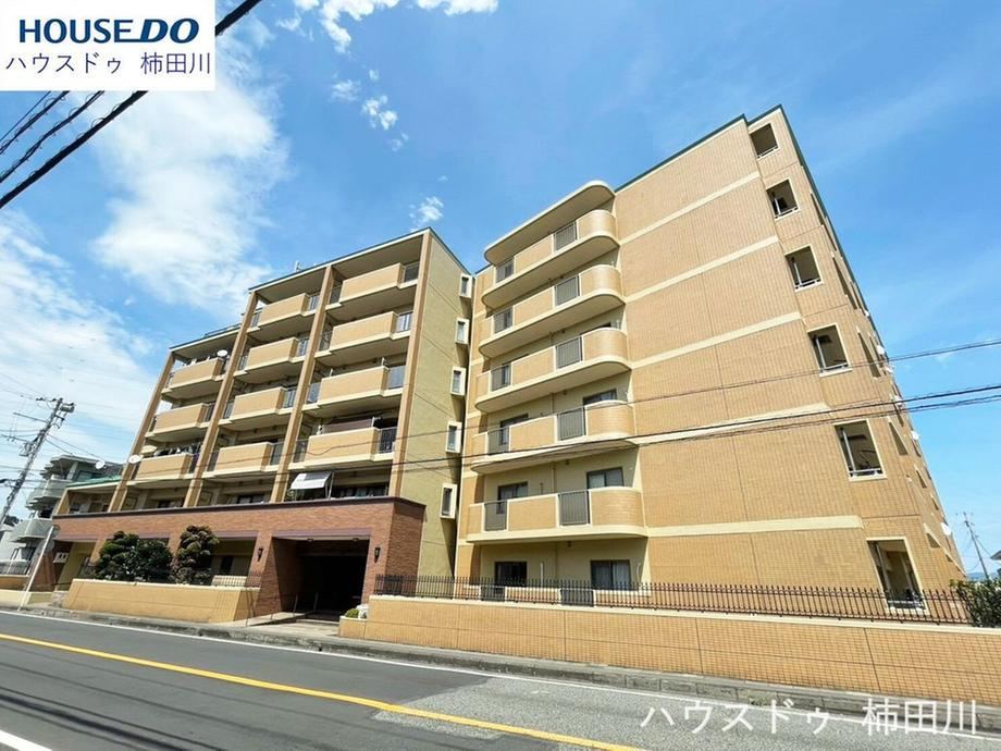 4LDK apartment in Shimizu, Sunto District, Shizuoka - Photo 1