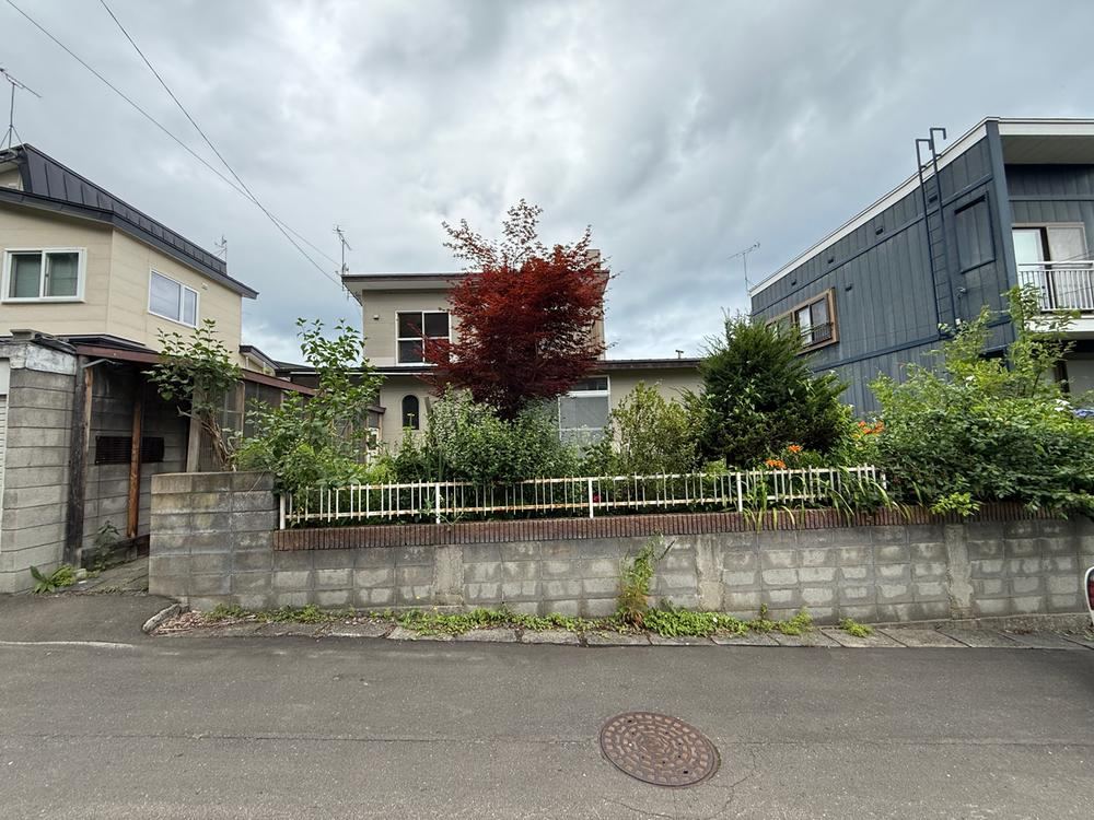 4LDK house in Otaru, Hokkaido - Photo 1